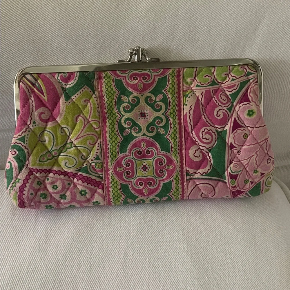 Vera Bradley Pinwheel Pink Double Kiss Lock Clutch, ID, Credit Cards, Zip Pocket - Picture 2 of 4